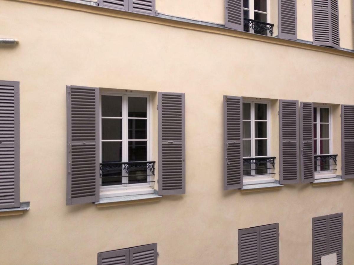 Les Petits Apparts ベルサイユ エクステリア 写真
